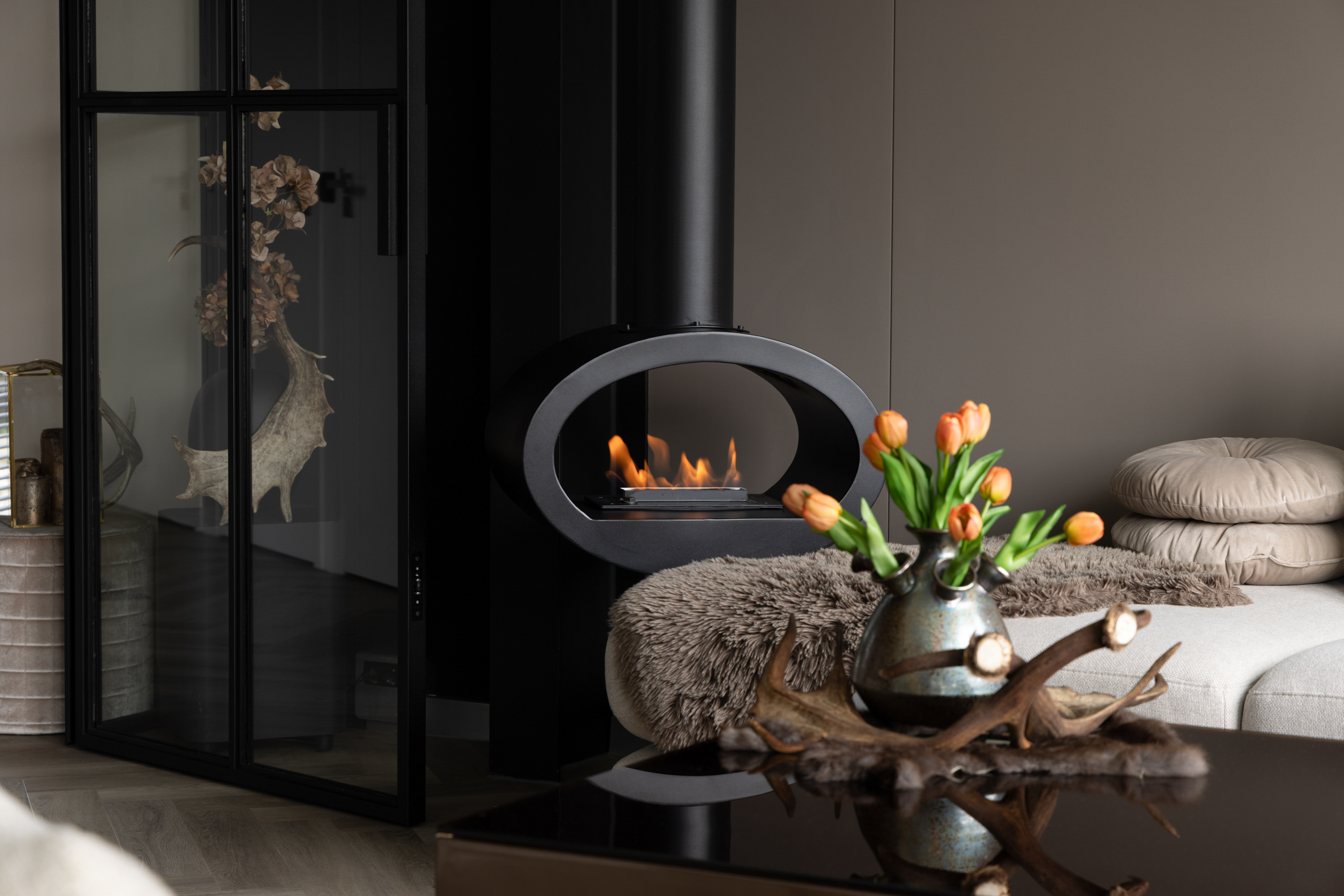 Modern interieur met rustige styling